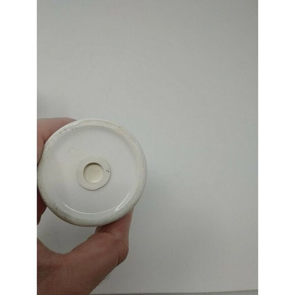 Shoebox Bee Salt And Pepper Shaker Set Great Table - Picture 8 of 8